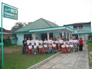 familyhut.jpg